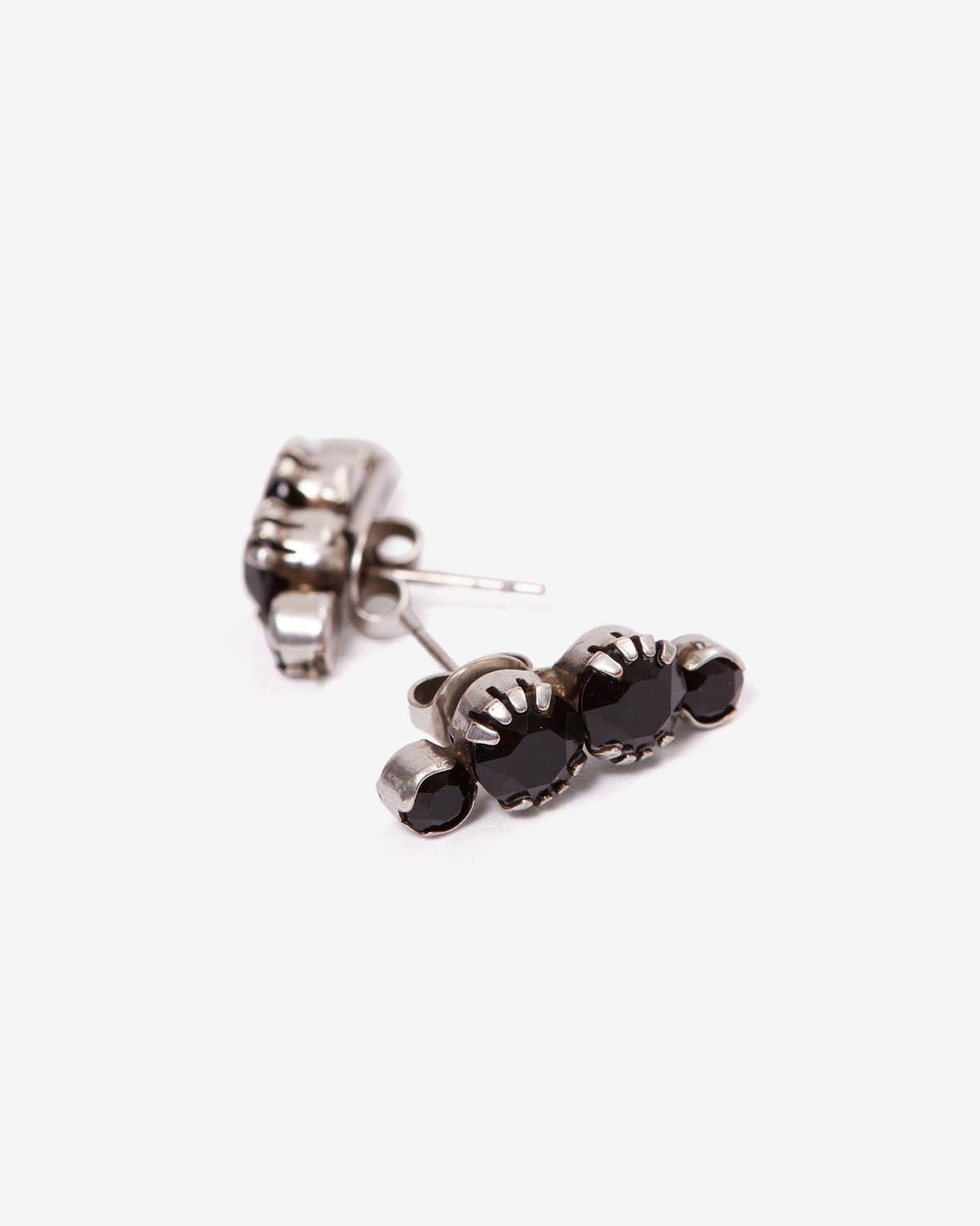 A wild shore earrings Woman Black and silver 3