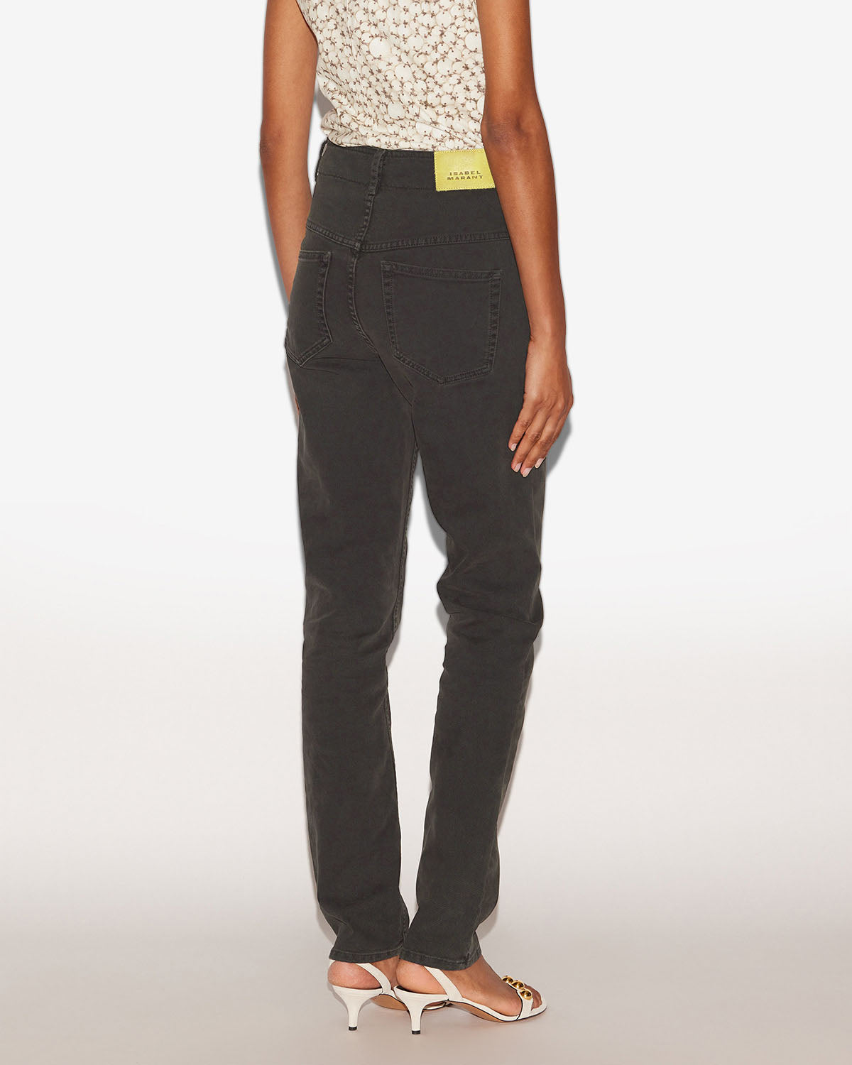 Pantalon niliane Woman Noir délavé 3