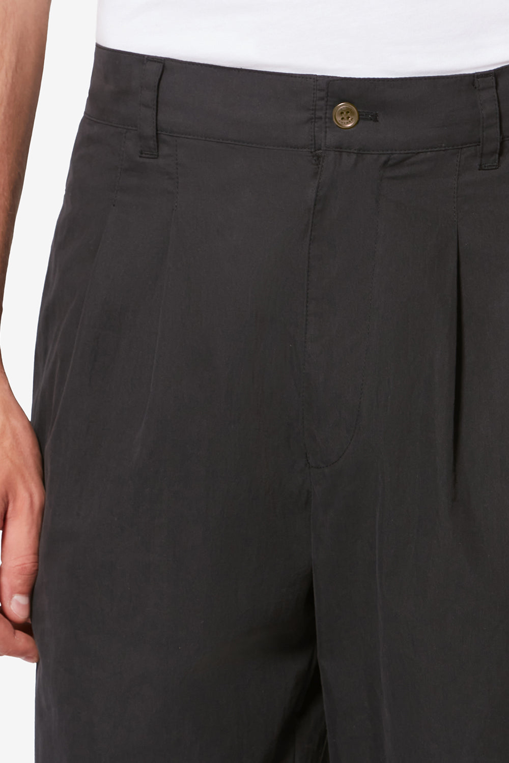 Yostin pleated relaxed fit cotton pants - Black - Man - 3