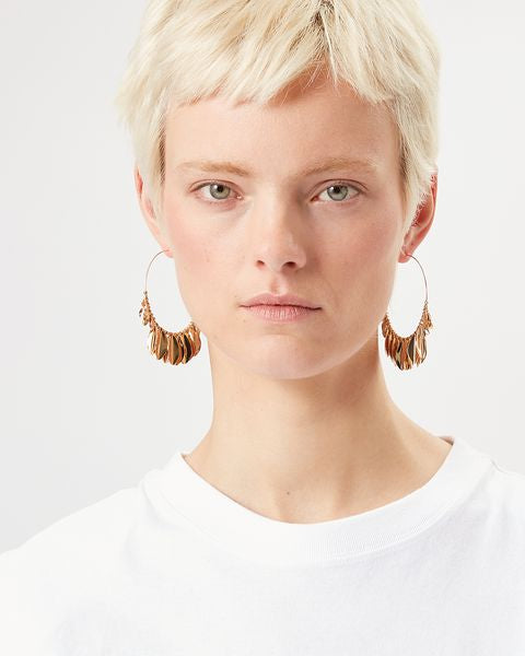 Metal shiny leaf earrings Woman Gold 2