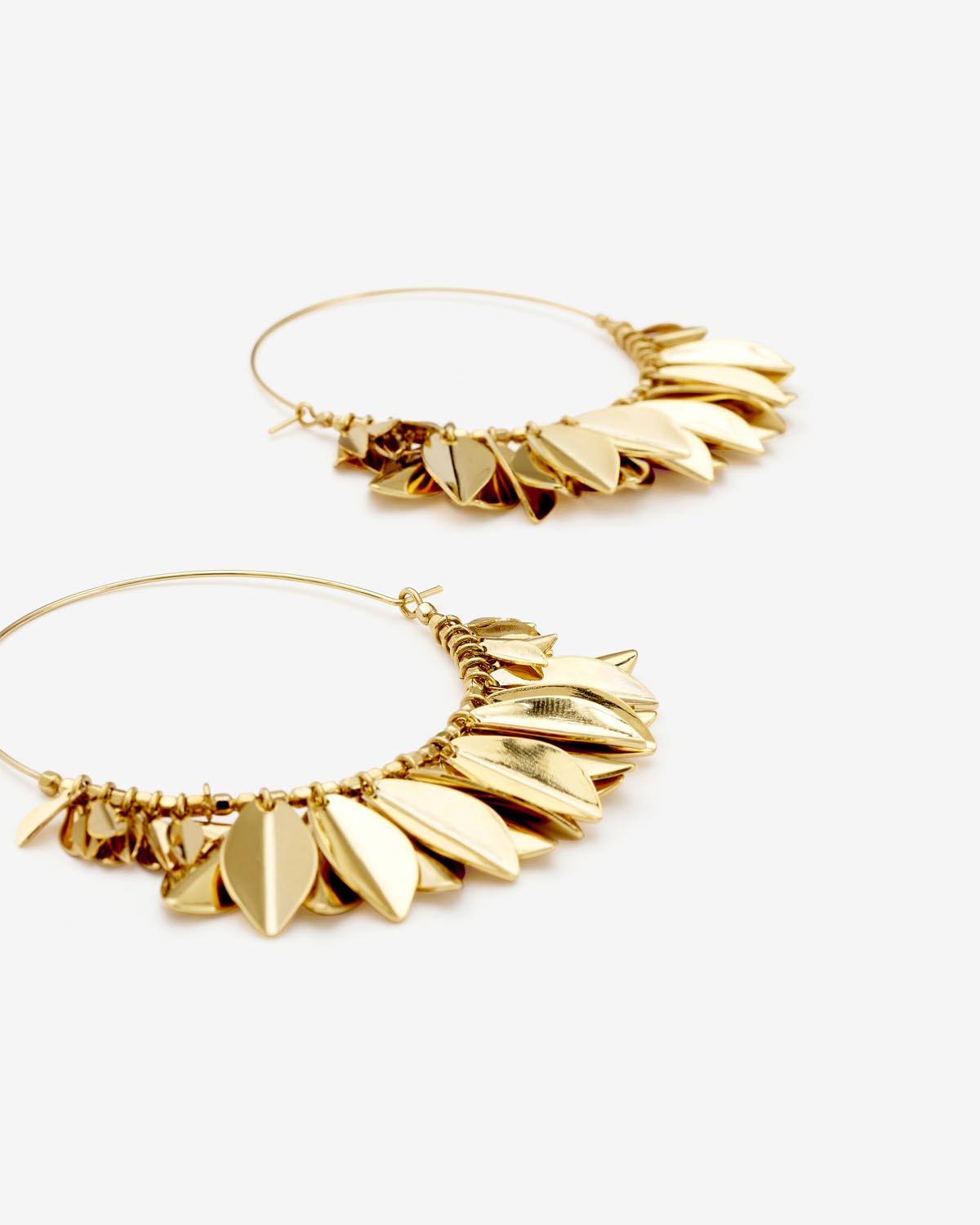 Metal shiny leaf earrings Woman Gold 1