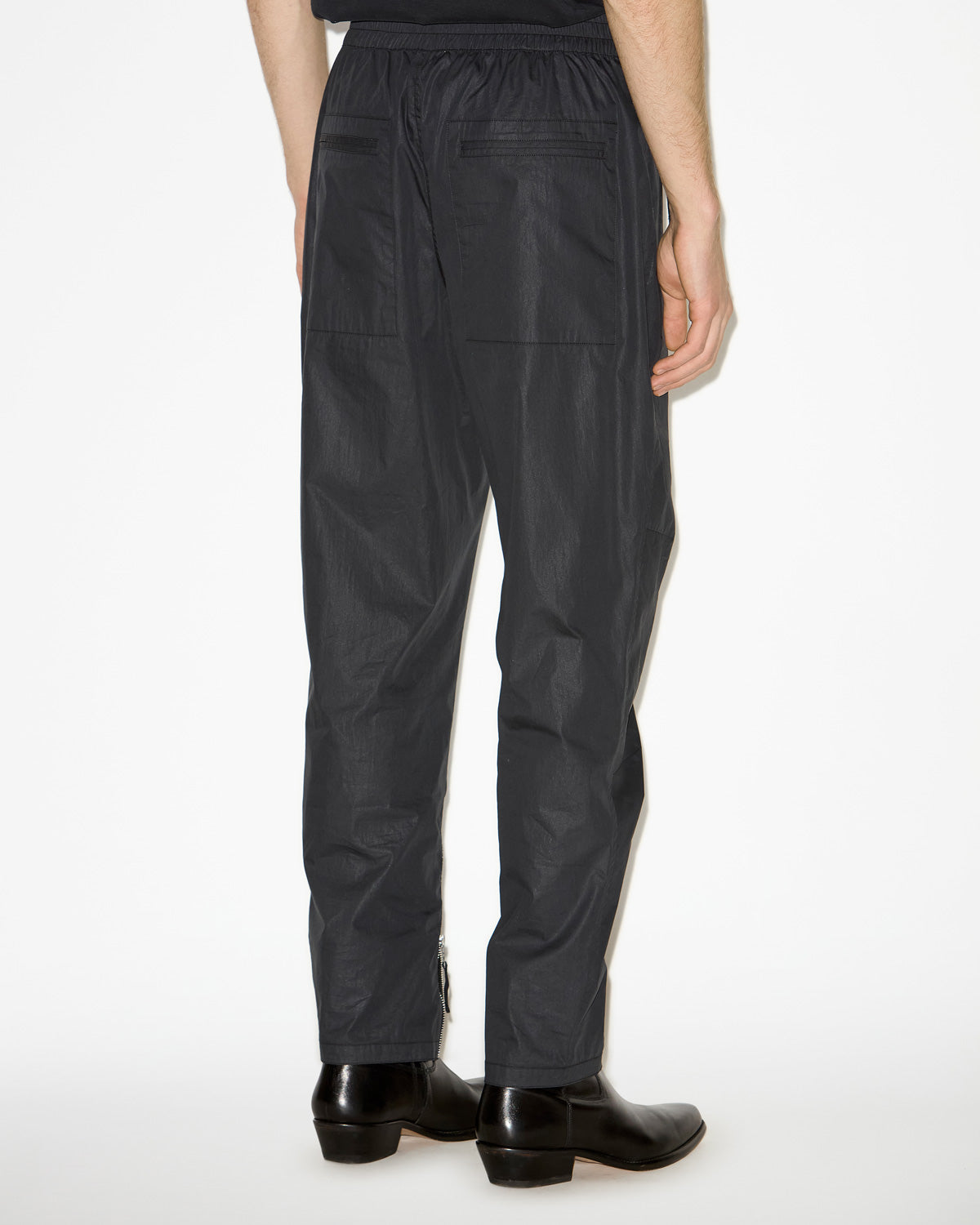 Pantalón yilsen Man Negro lavado 3