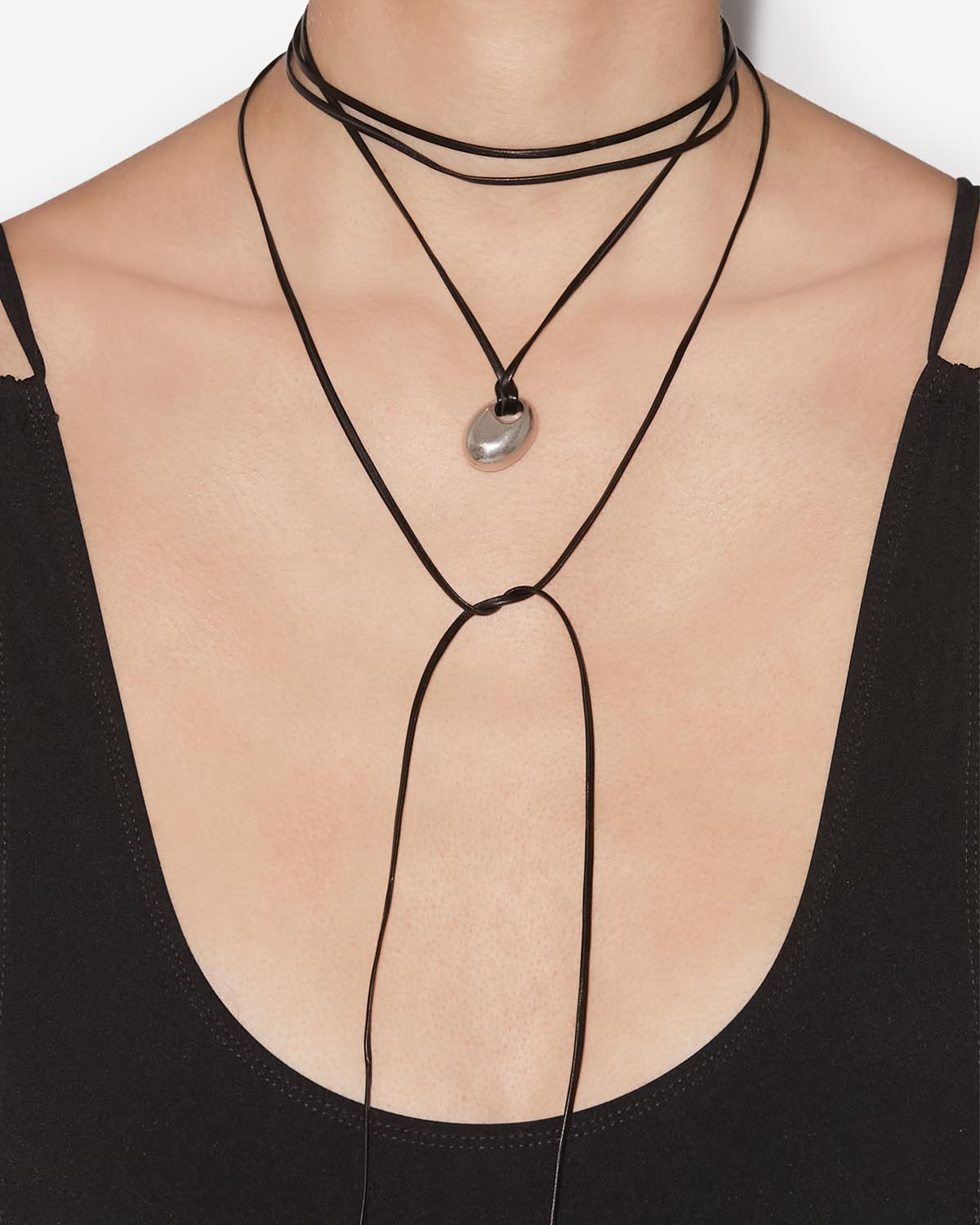 Aoi necklace Woman Black and silver 2