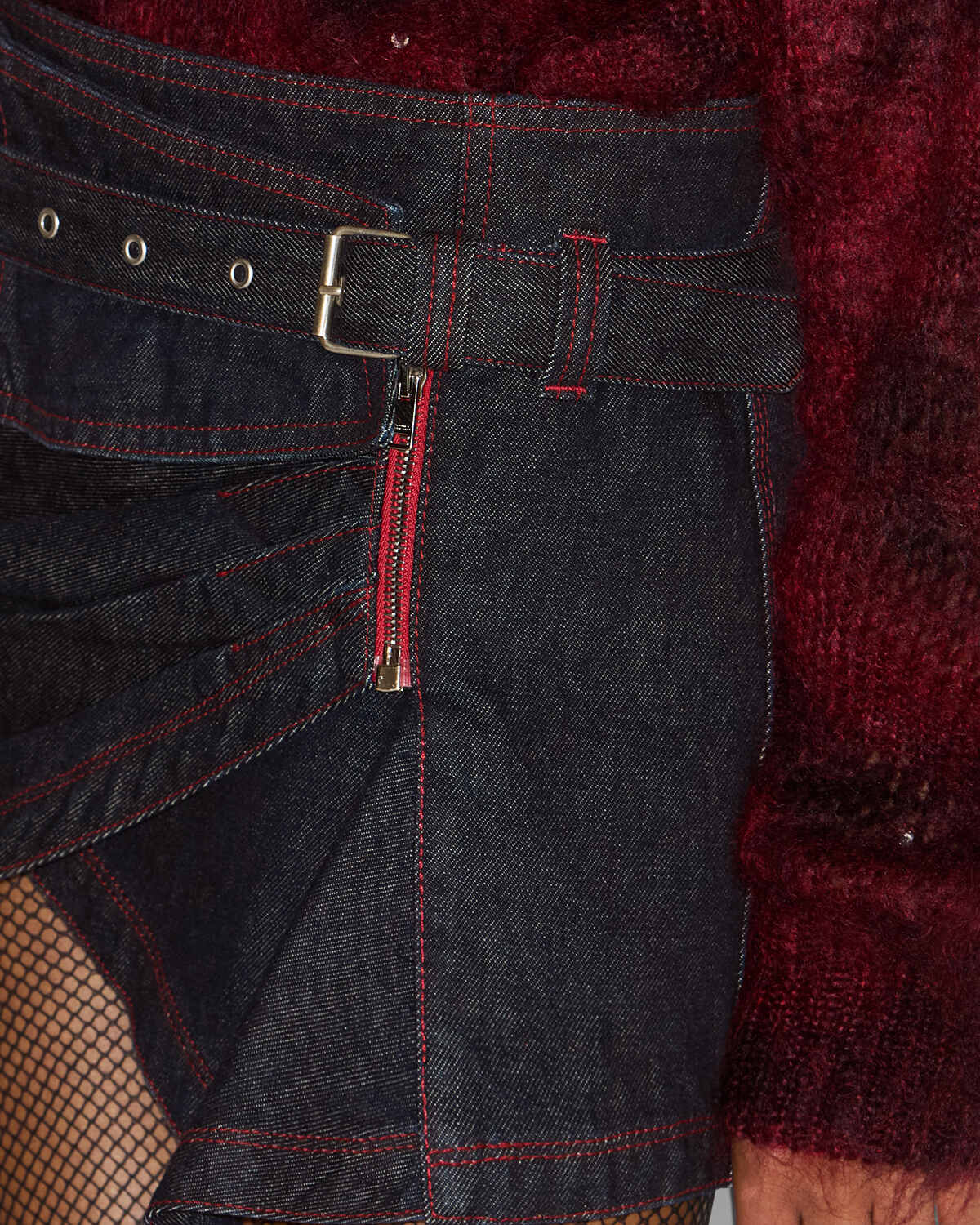 Gonna siyen Woman Dark midnight 2