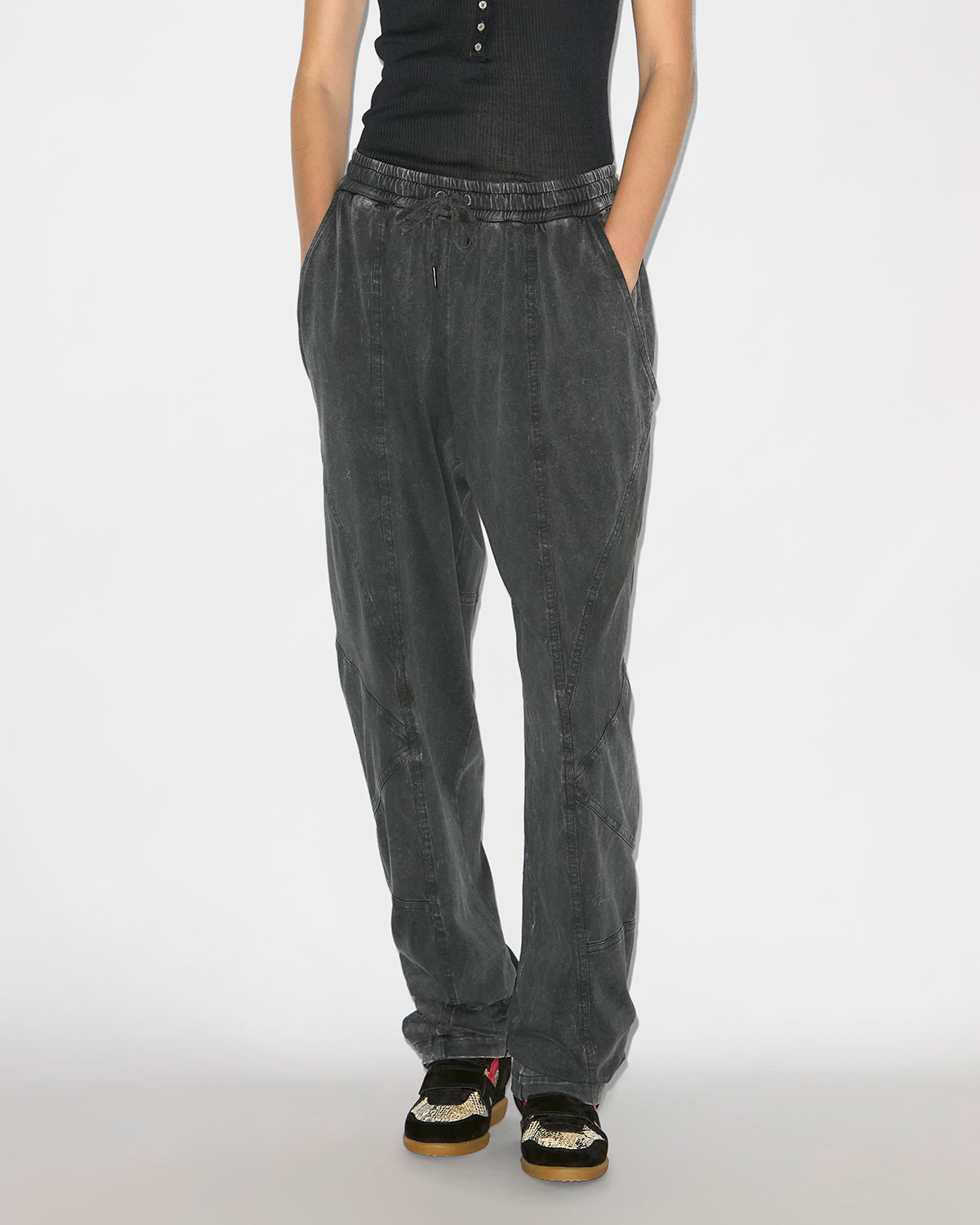 Pantalon regina Woman Noir délavé 5