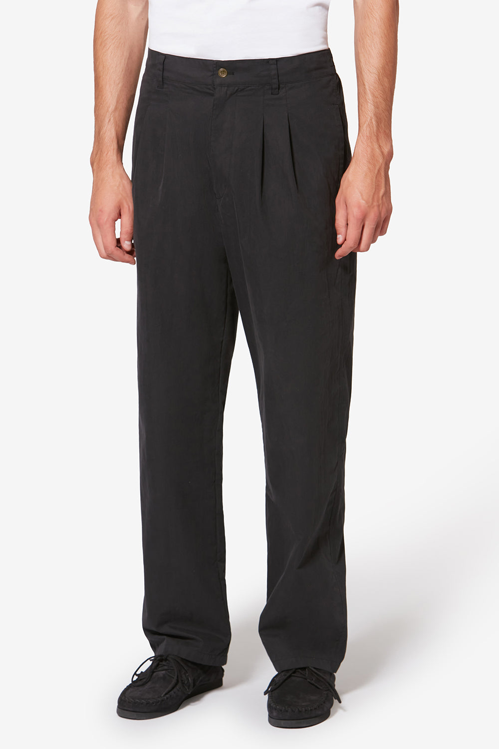 Yostin pleated relaxed fit cotton pants - Black - Man - 4