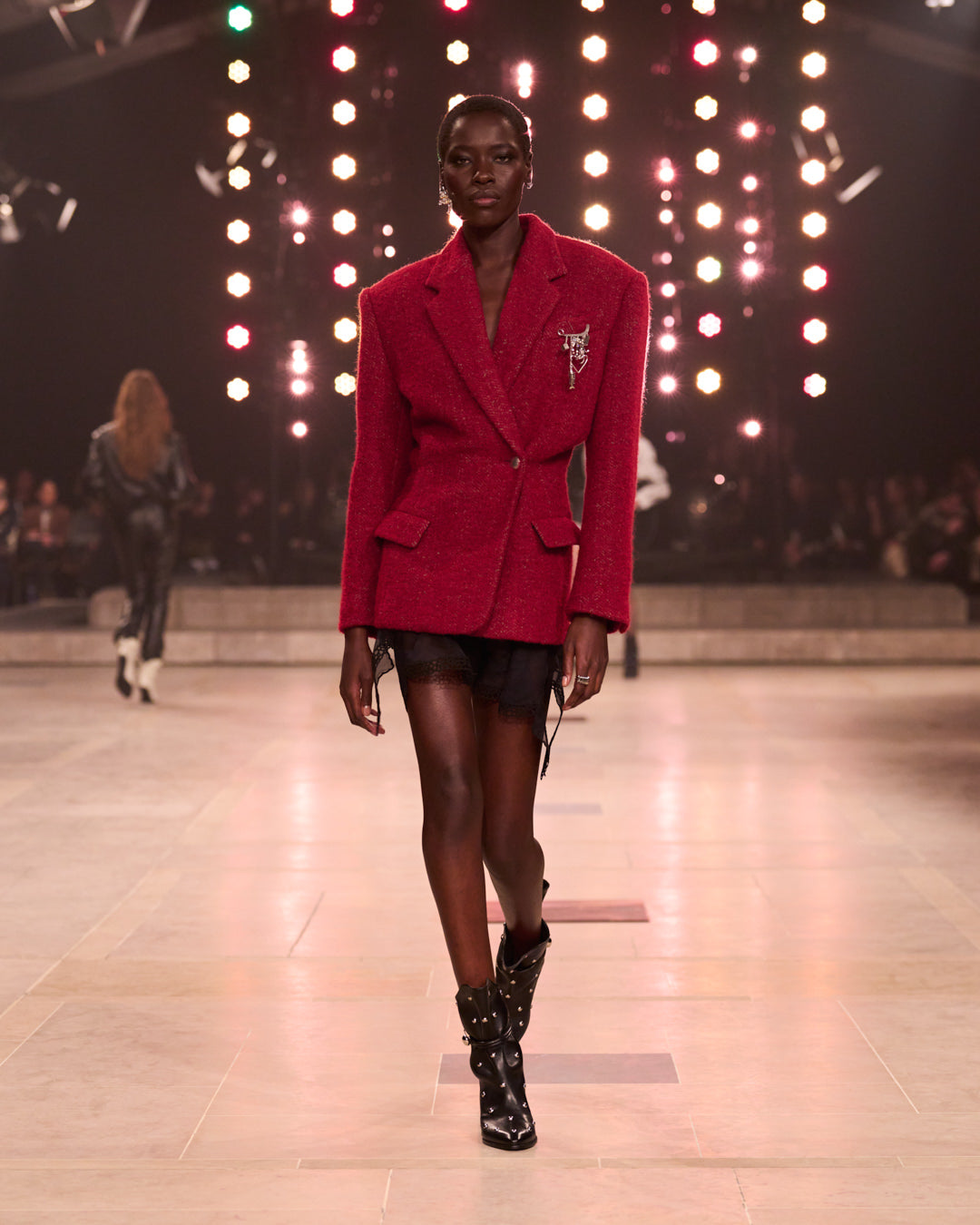 イザベル・マラン 2025年秋冬 ランウェイ | ISABEL MARANT 公式